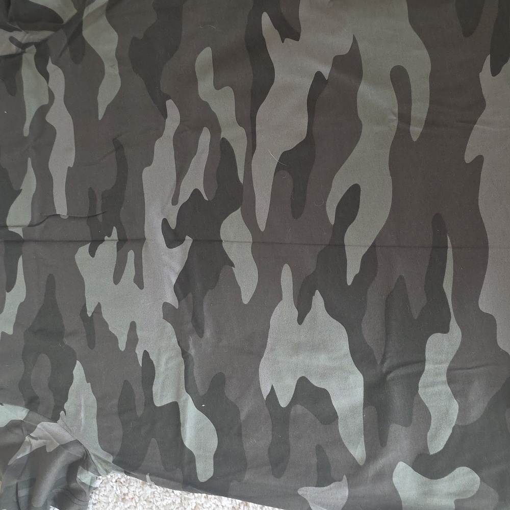 NWT VS Pink Camo Tee Size S - Picture 7 of 8